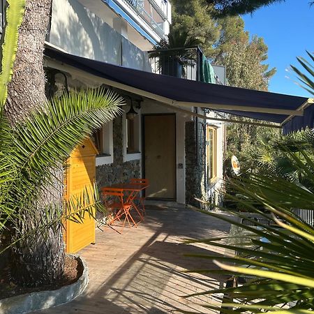Estasi Di Cabiria Apartment Вараце Екстериор снимка